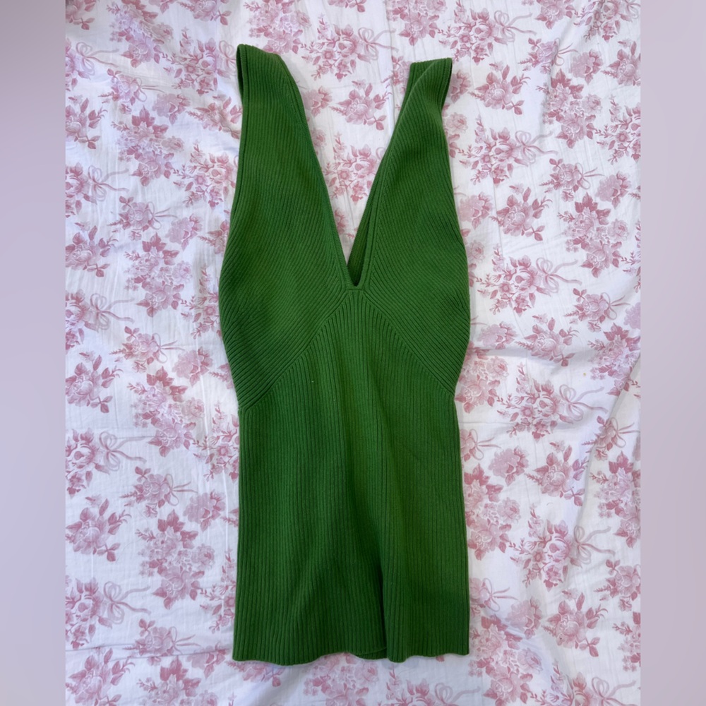 Banana Republic criss cross knit top